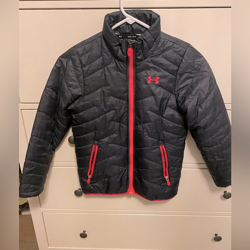 Under Armour Puffer Coat - Girls size Small